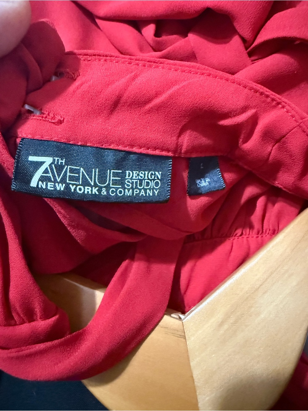 New York & Company Red Long-Sleeve Pleated Back Blouse - Picture 3 of 3